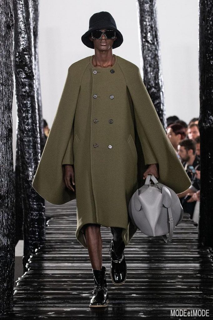 loewe_aw20pap_020