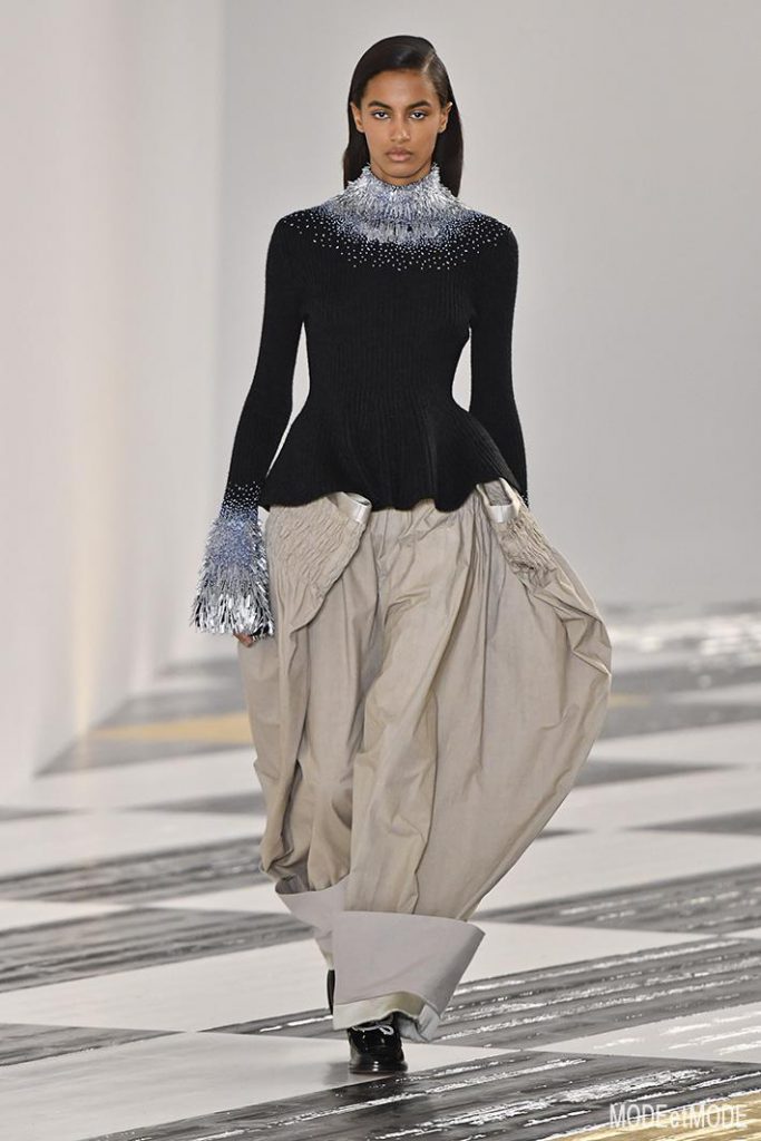 loewe_aw20pap_021