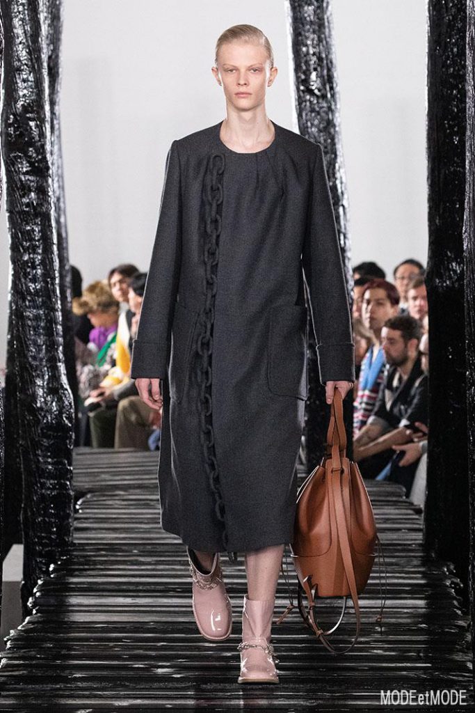loewe_aw20pap_026