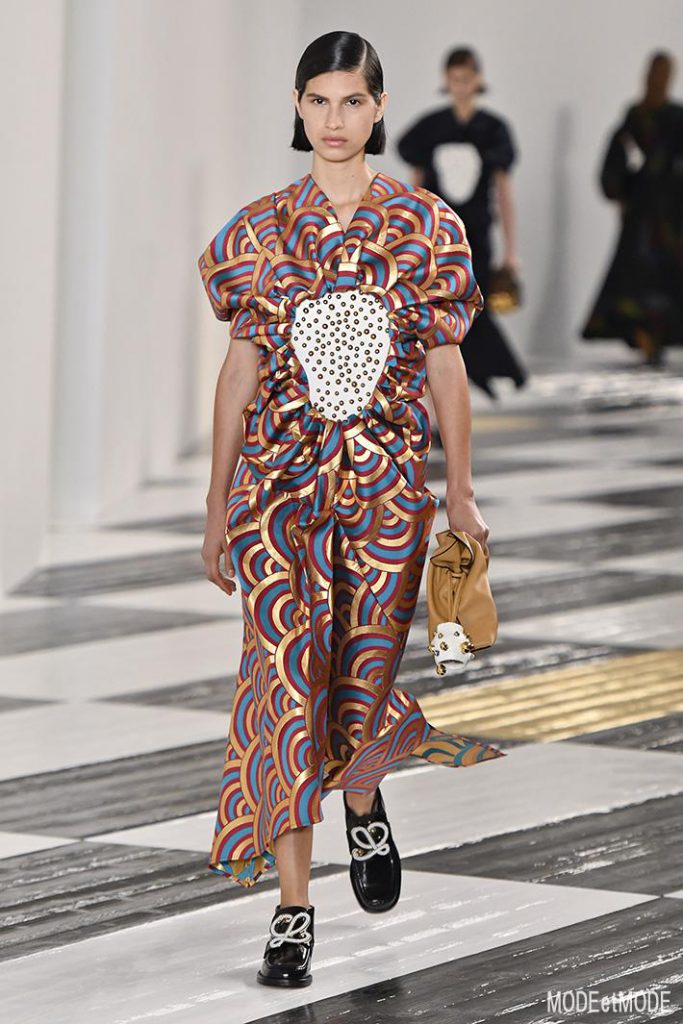 loewe_aw20pap_033