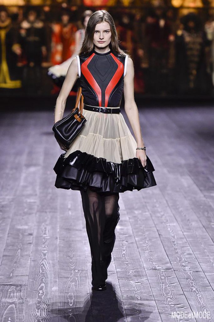 louis_vuitton_aw20pap_008