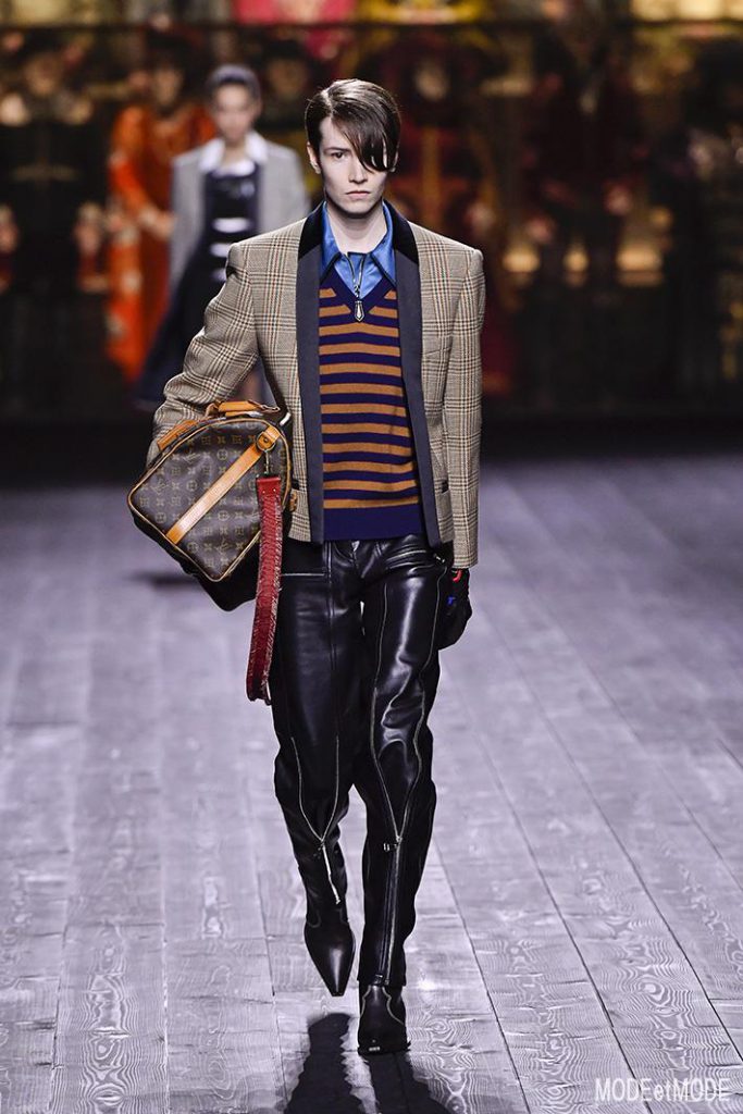 louis_vuitton_aw20pap_017