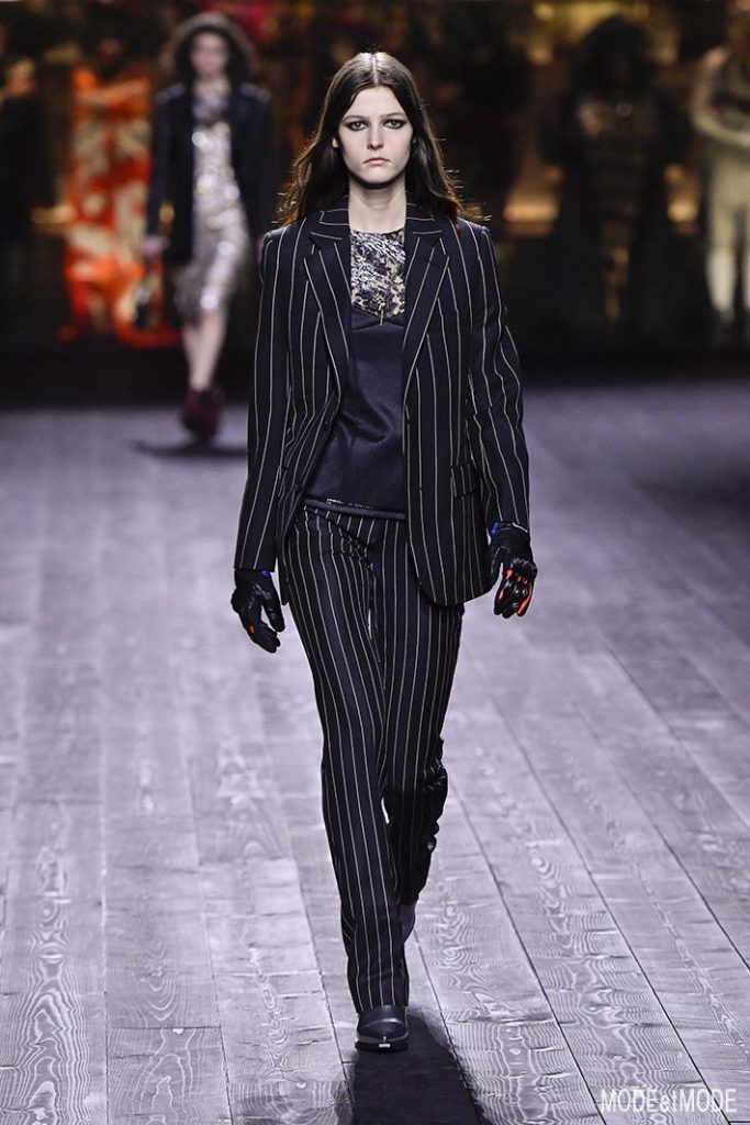 louis_vuitton_aw20pap_030