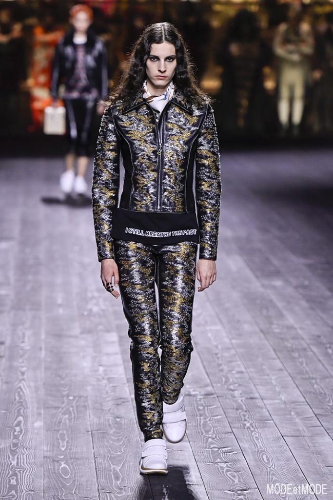 louis_vuitton_aw20pap_032