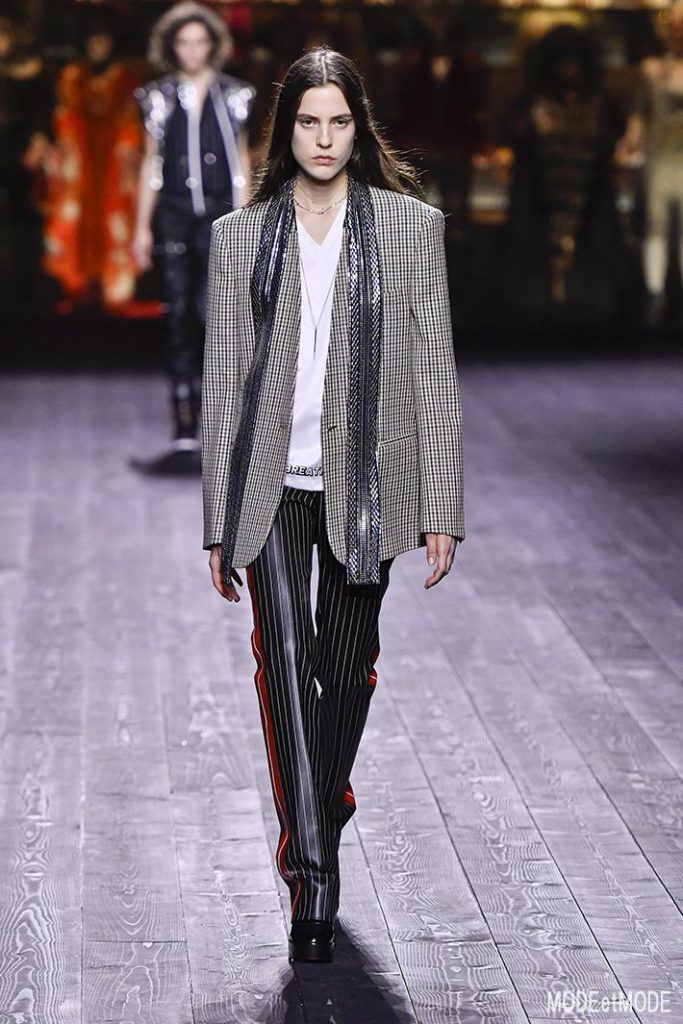 louis_vuitton_aw20pap_037