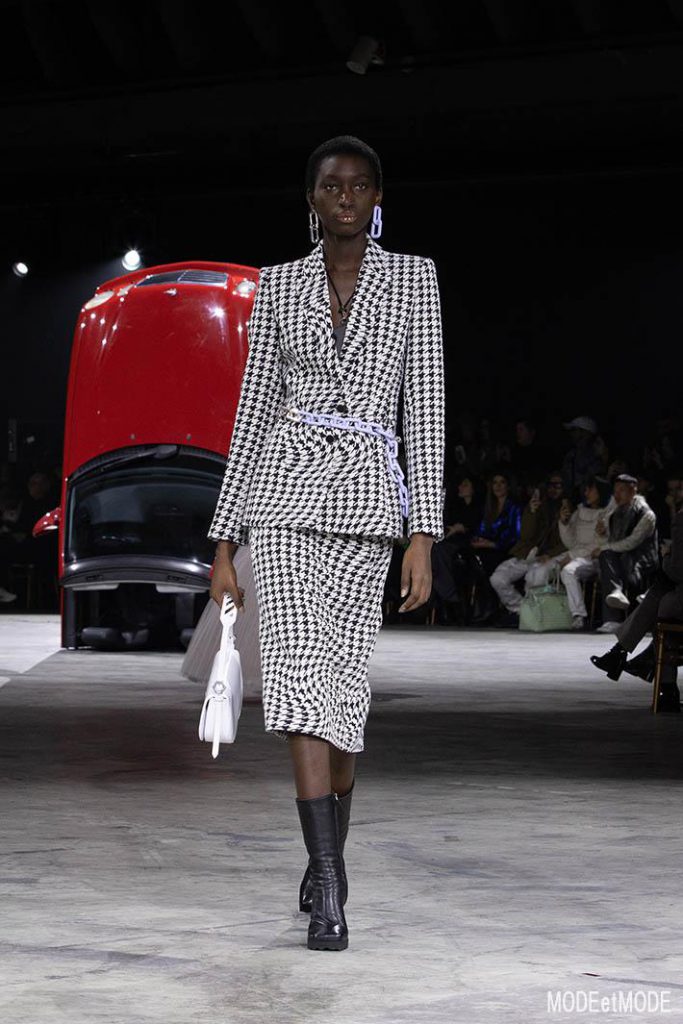 off_white_aw20pap_019