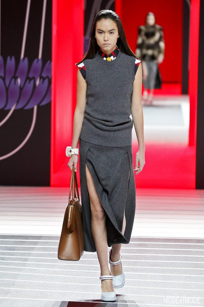 prada_aw20pap_004