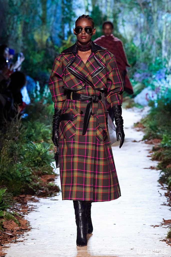 ralph&russo_aw20pap_001
