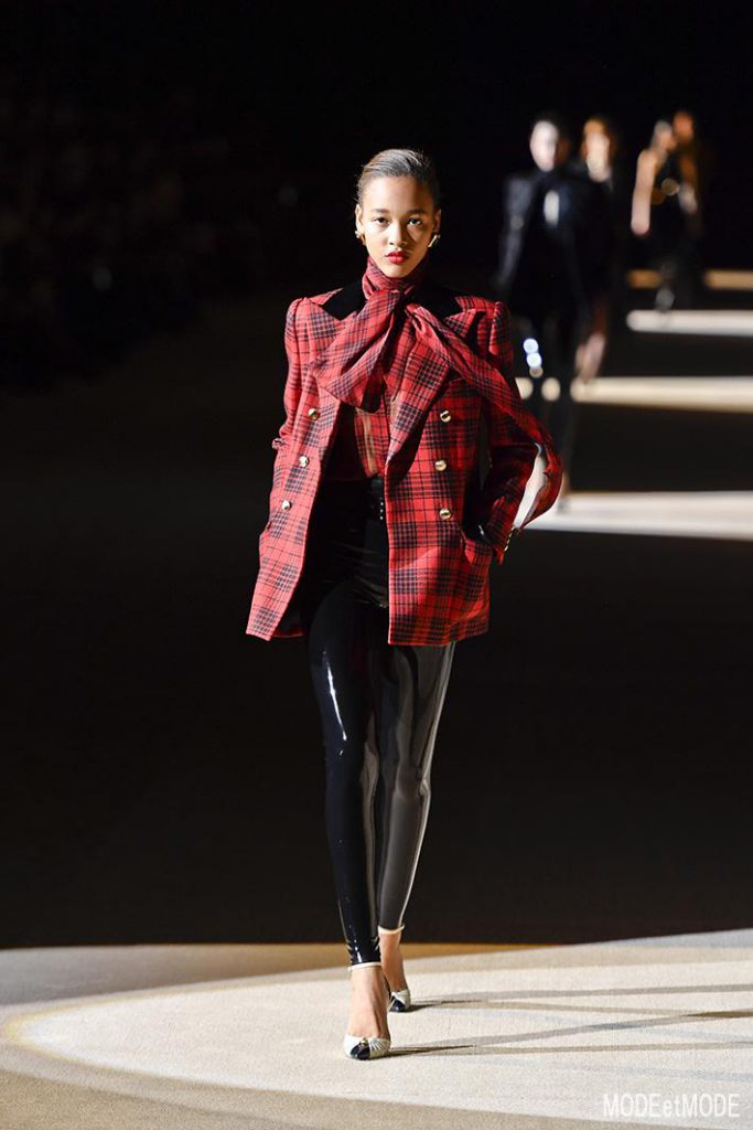 saint_laurent_aw20pap_001