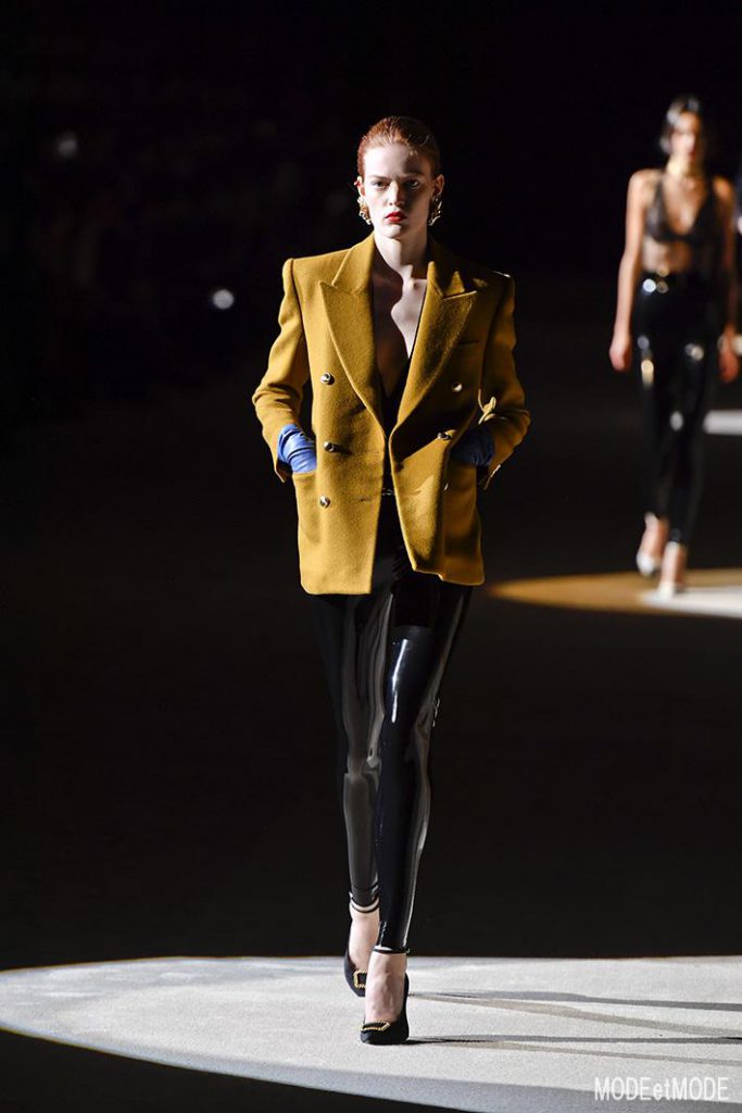 saint_laurent_aw20pap_005