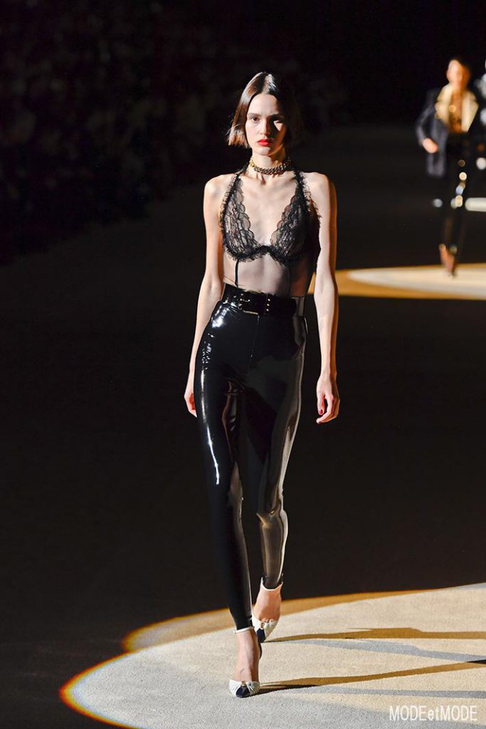 saint_laurent_aw20pap_006