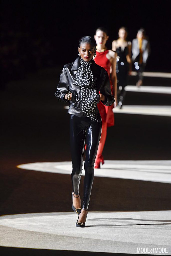 saint_laurent_aw20pap_022
