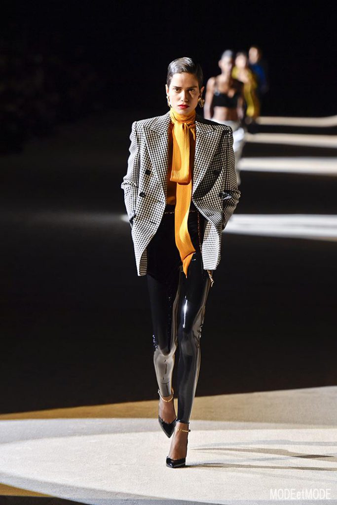 saint_laurent_aw20pap_025