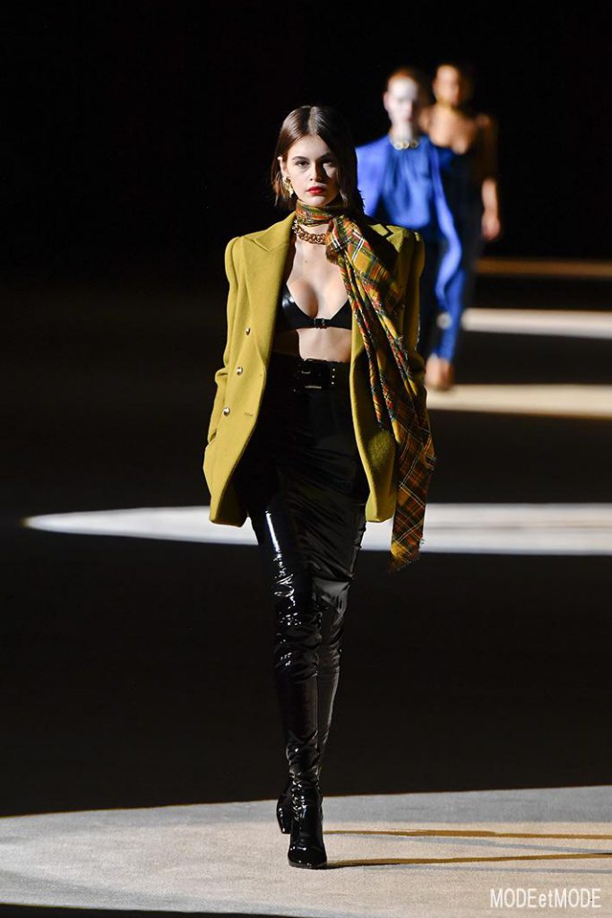 saint_laurent_aw20pap_027