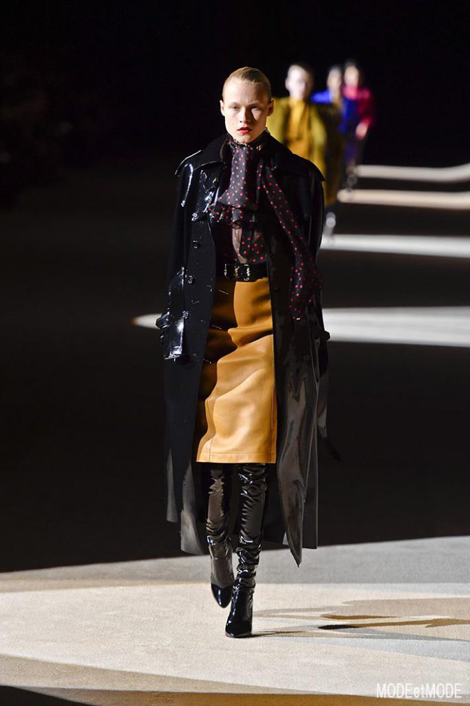 saint_laurent_aw20pap_031
