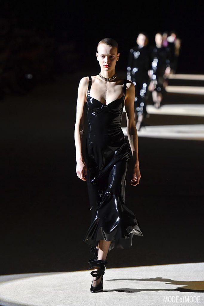 saint_laurent_aw20pap_040