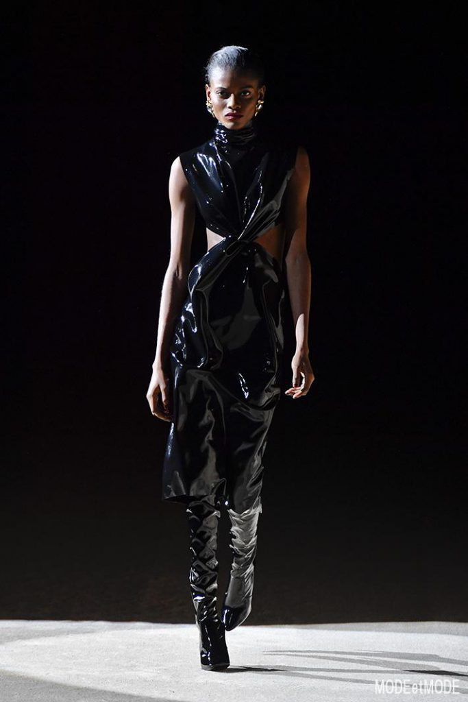 saint_laurent_aw20pap_066