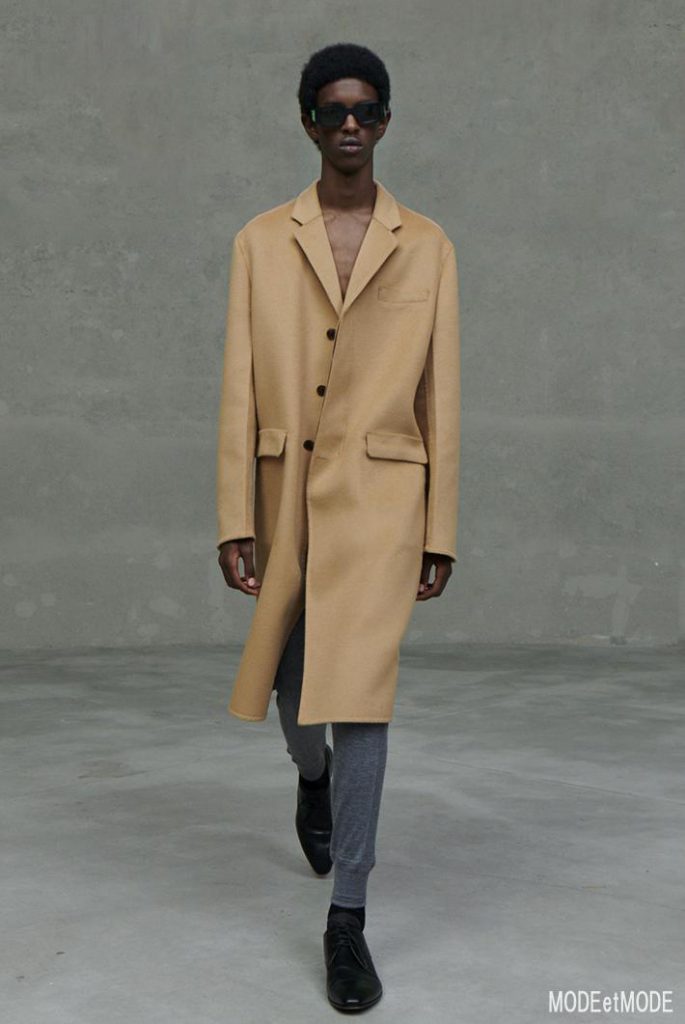 PRADA_cr_AW20hc_037