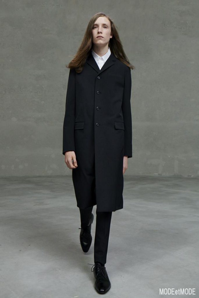 PRADA_cr_AW20hc_044