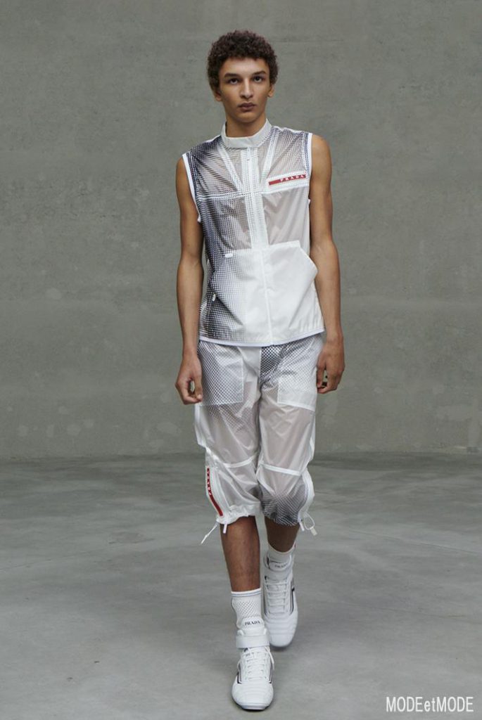 PRADA_cr_AW20hc_049