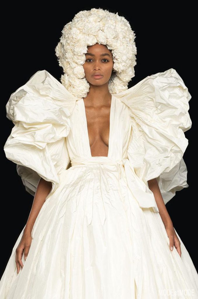 VALENTINO_AW20hc_002