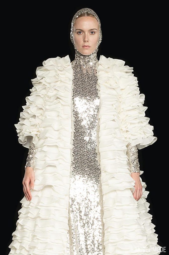 VALENTINO_AW20hc_006