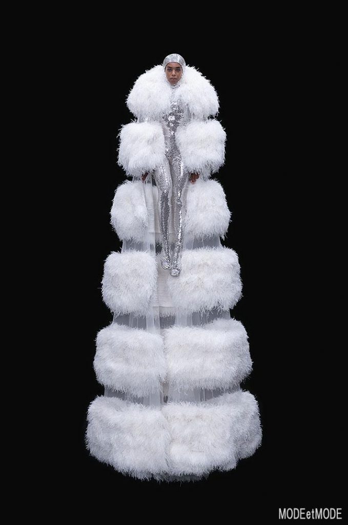 VALENTINO_AW20hc_007