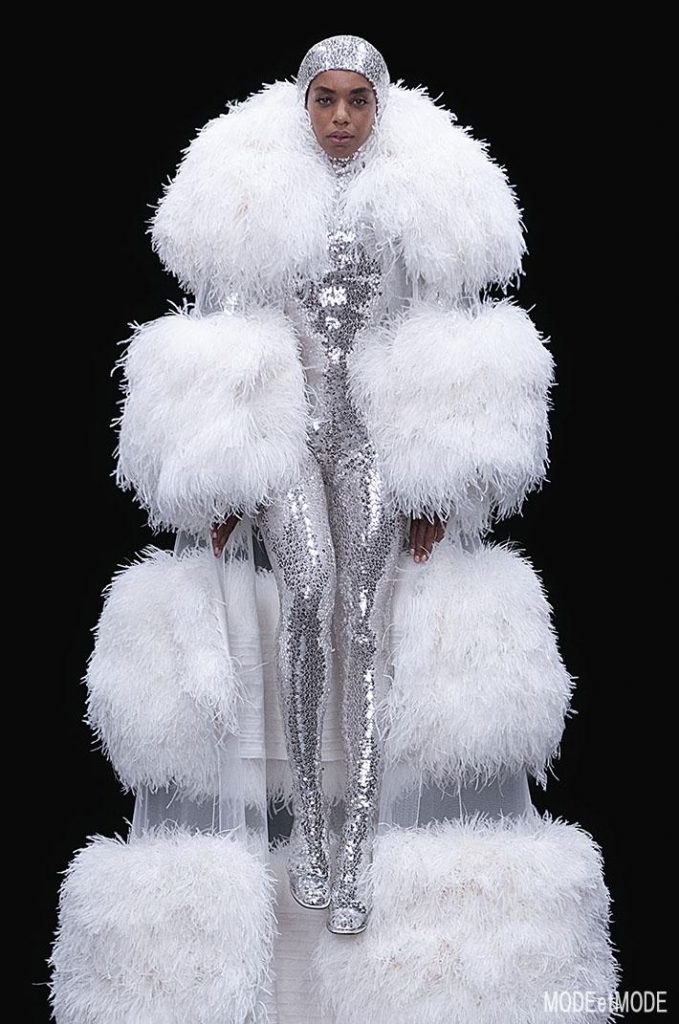 VALENTINO_AW20hc_008