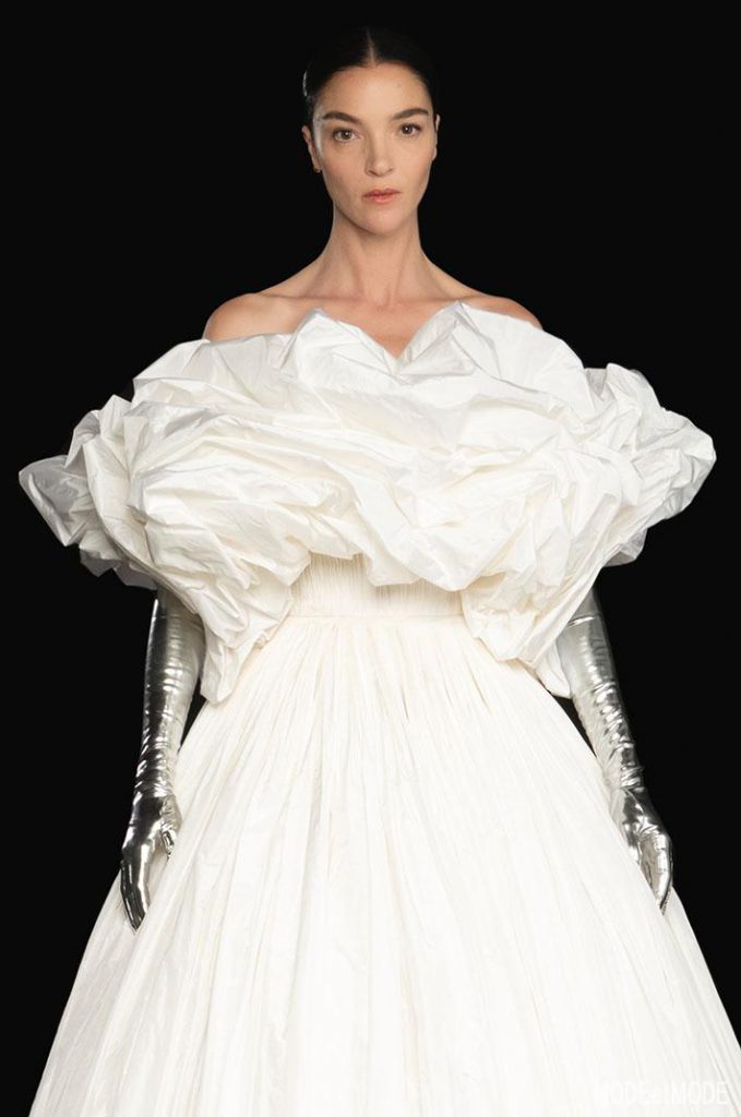 VALENTINO_AW20hc_010