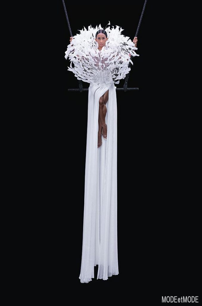 VALENTINO_AW20hc_011