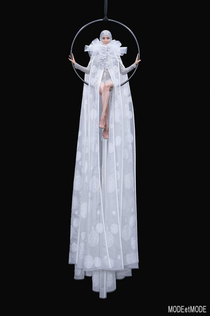 VALENTINO_AW20hc_013