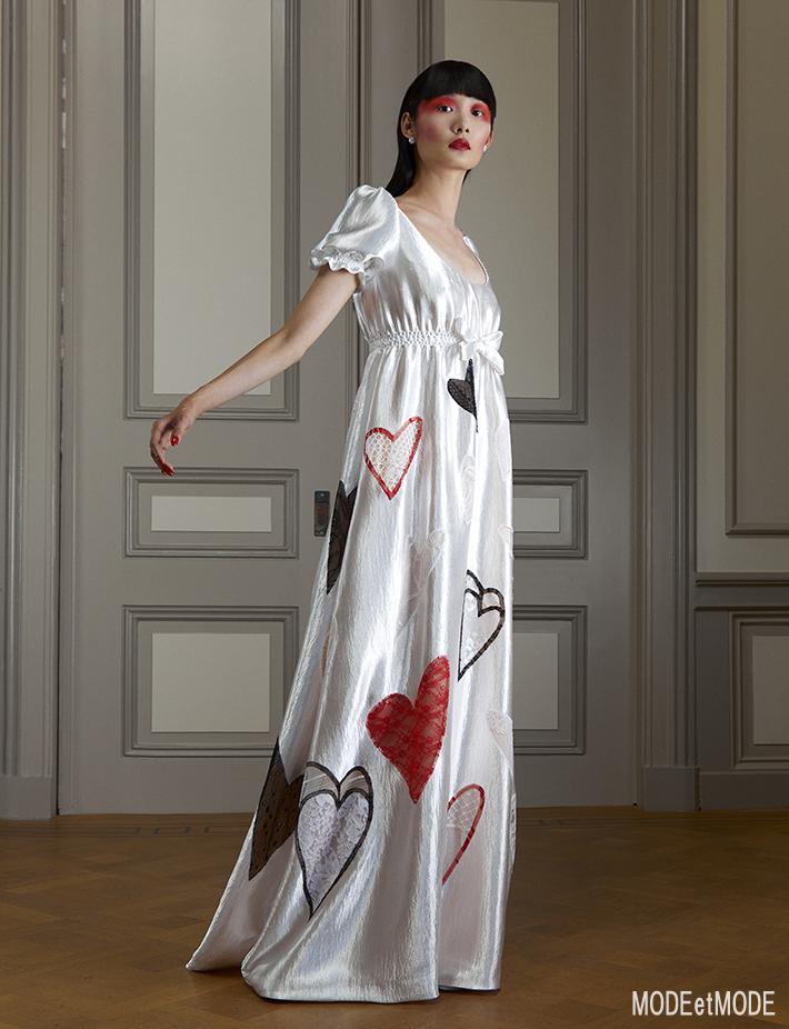 VIKTOR_ROLF_AW20hc_007