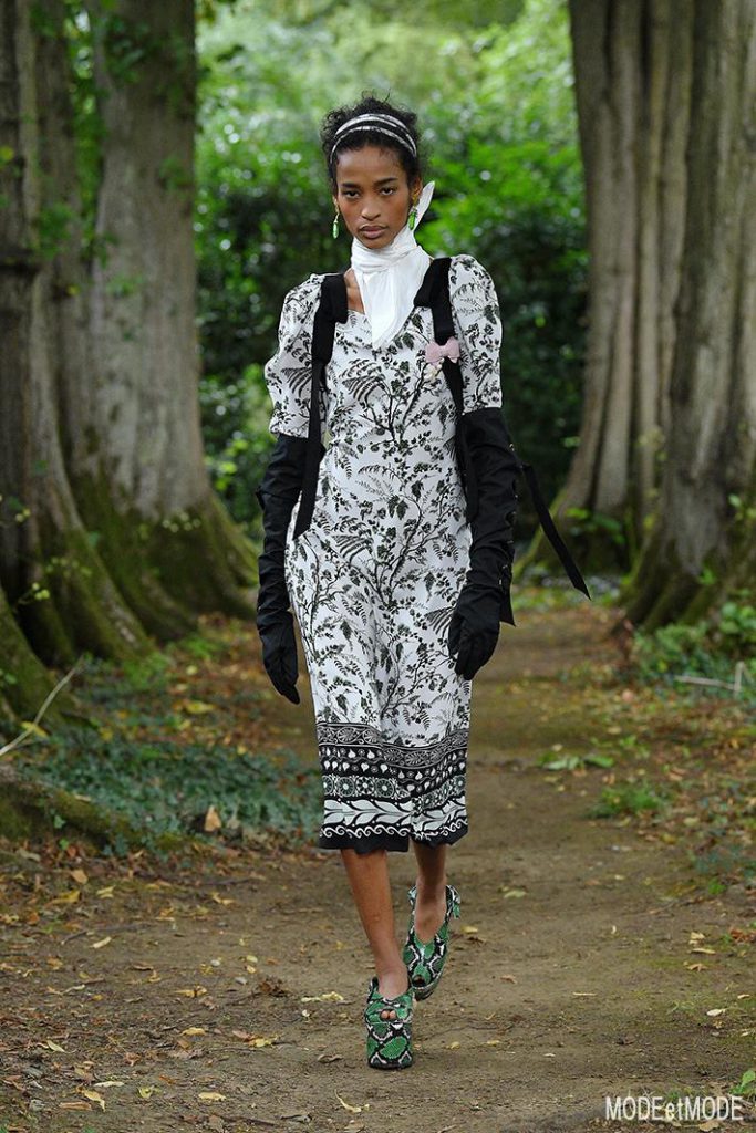 ERDEM_ss21_026