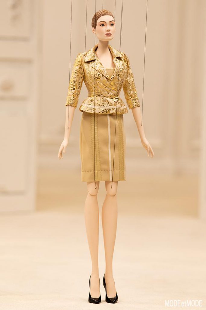 MOSCHINO_ss21_001