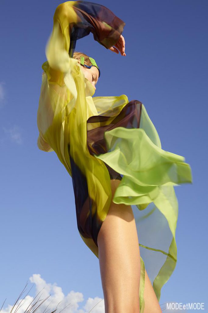 dries_van_noten_ss21_024