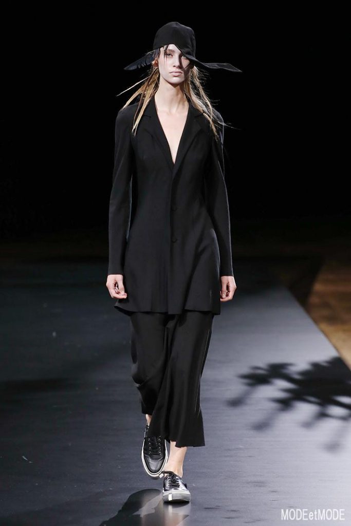 yohji_yamamoto_ss21_016