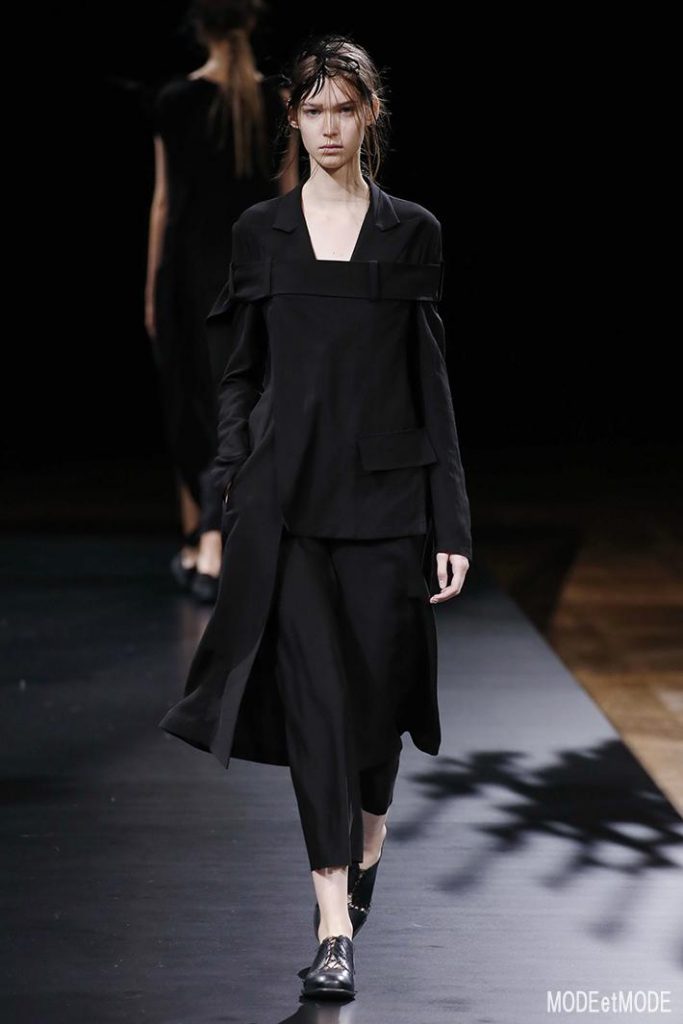 yohji_yamamoto_ss21_020