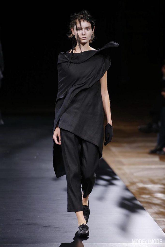 yohji_yamamoto_ss21_023