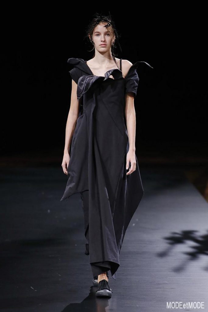 yohji_yamamoto_ss21_024
