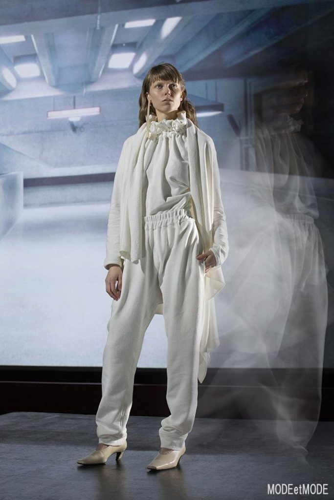 Edeline Lee_aw21pap_004