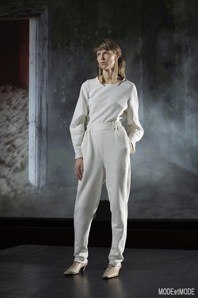 Edeline Lee_aw21pap_005