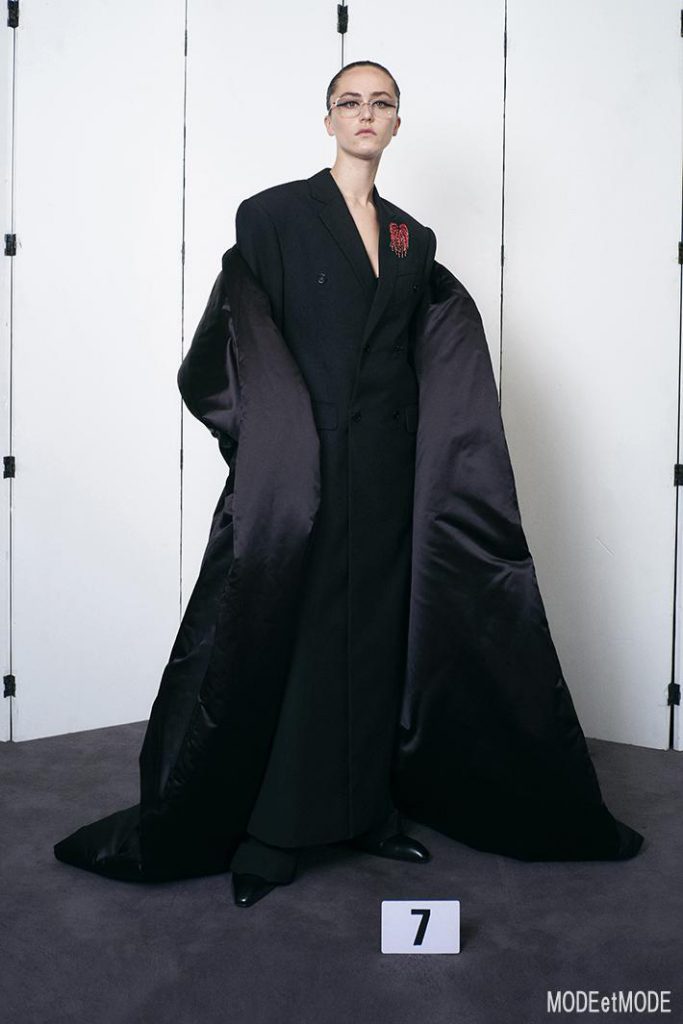 BALENCIAGA_COUTURE_007