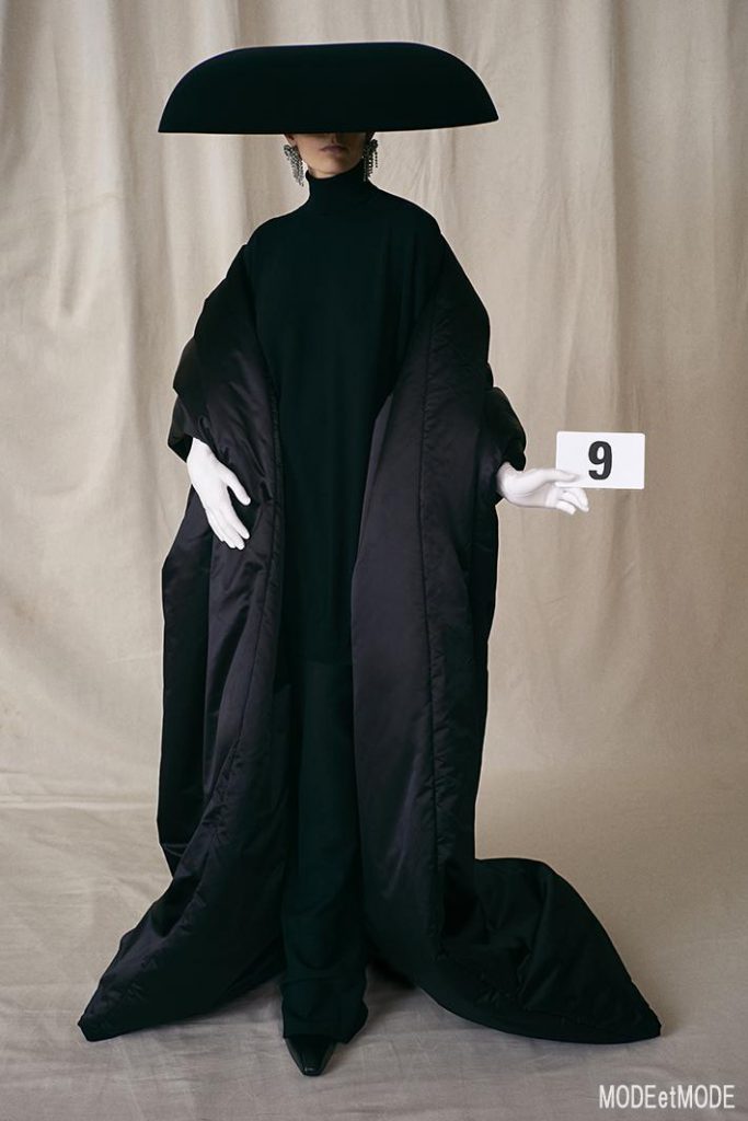 BALENCIAGA_COUTURE_009
