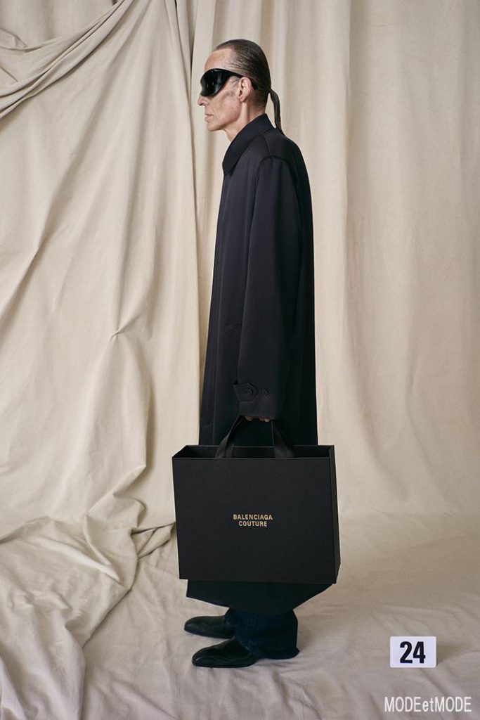BALENCIAGA_COUTURE_024