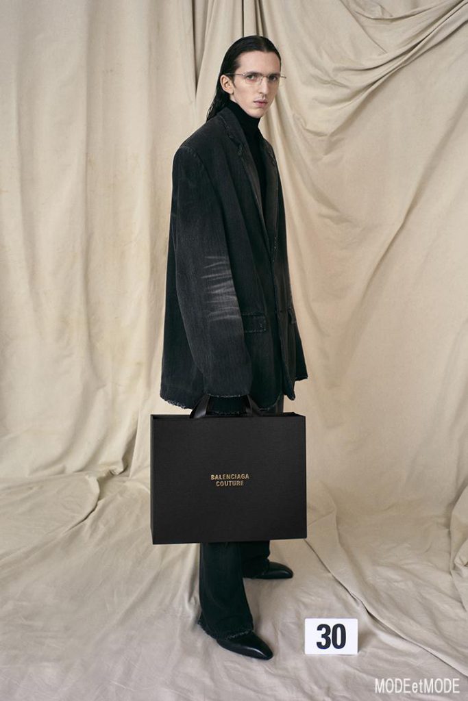 BALENCIAGA_COUTURE_030