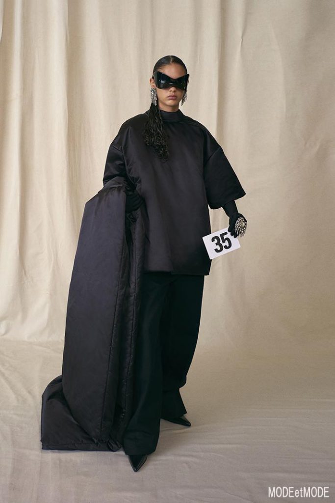BALENCIAGA_COUTURE_035