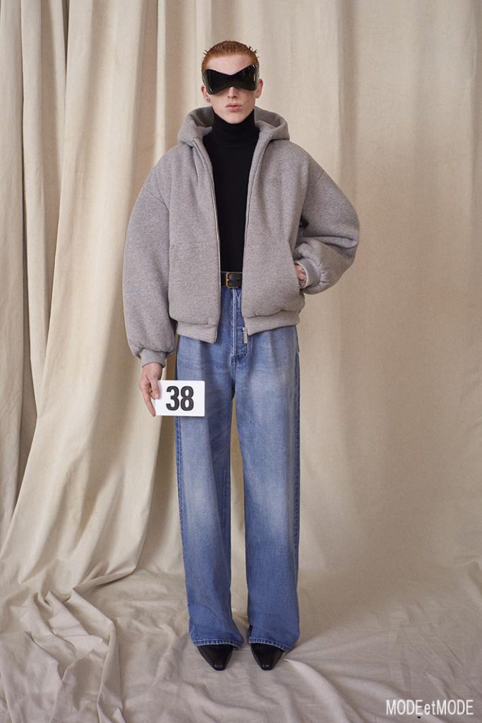BALENCIAGA_COUTURE_038