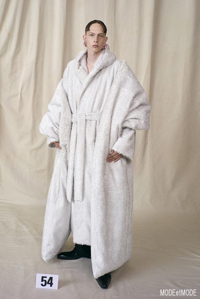 BALENCIAGA_COUTURE_054