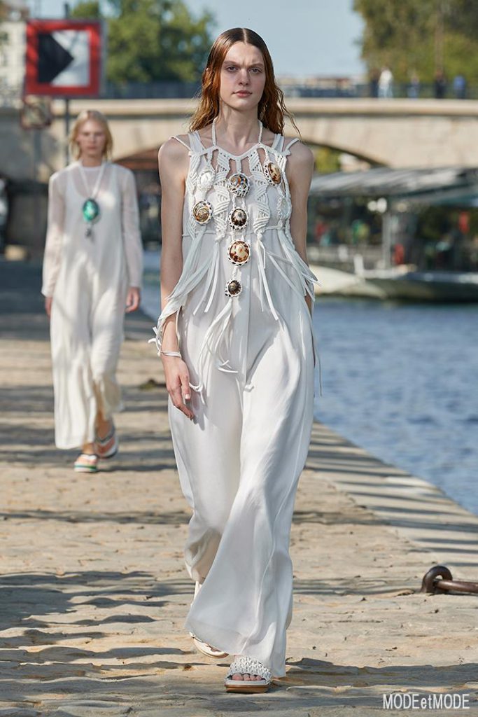 Chloé_SS22_030
