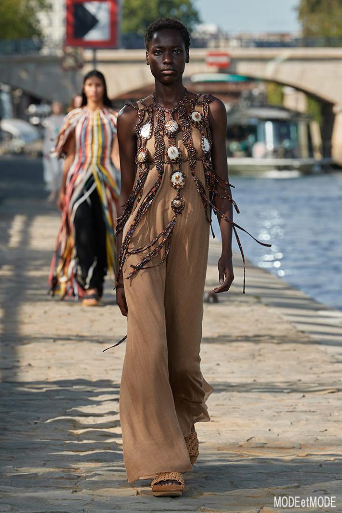 Chloé_SS22_028